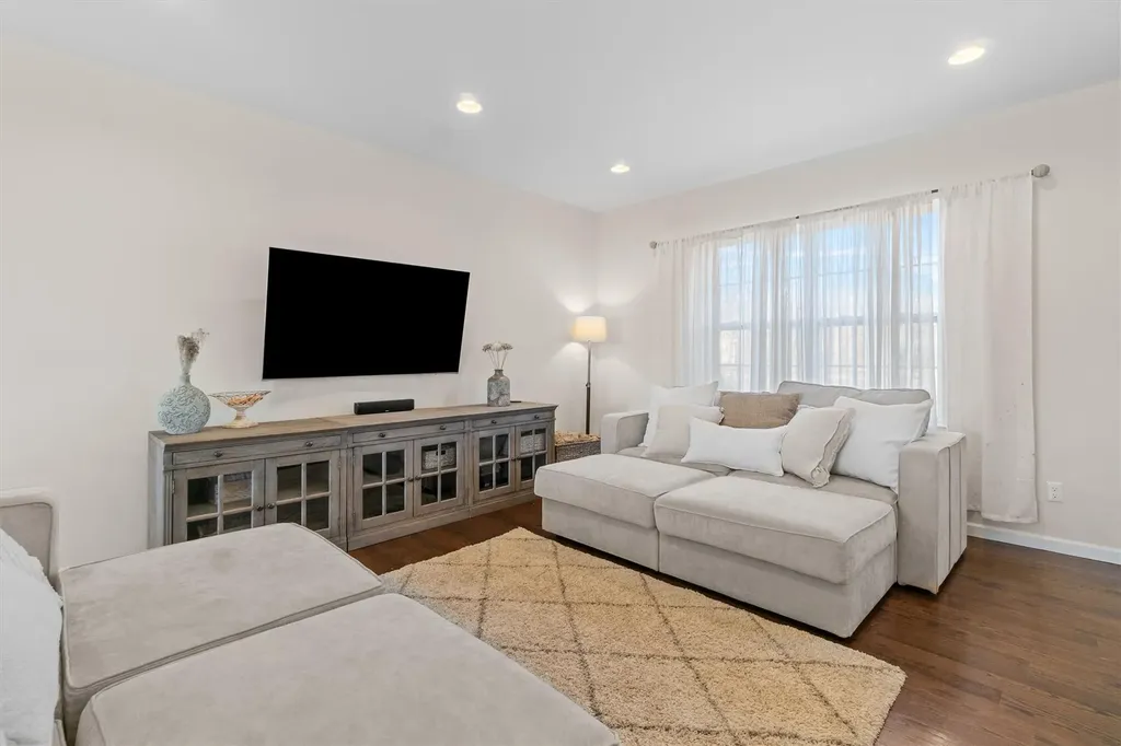 16 Copper Rock Road Walden NY 12586