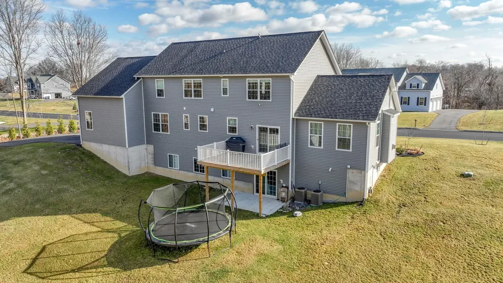 10 Sycamore Ridge Road Middletown NY 10941