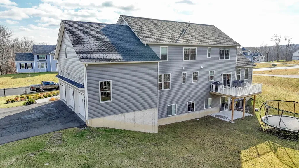 10 Sycamore Ridge Road Middletown NY 10941