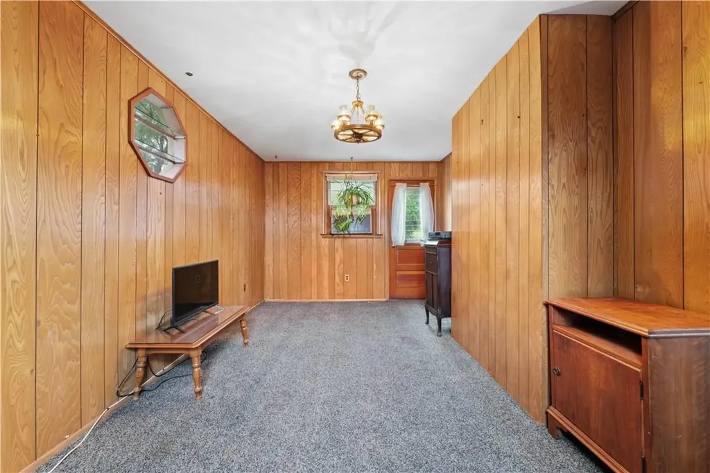 106 Robertson Avenue White Plains NY 10606