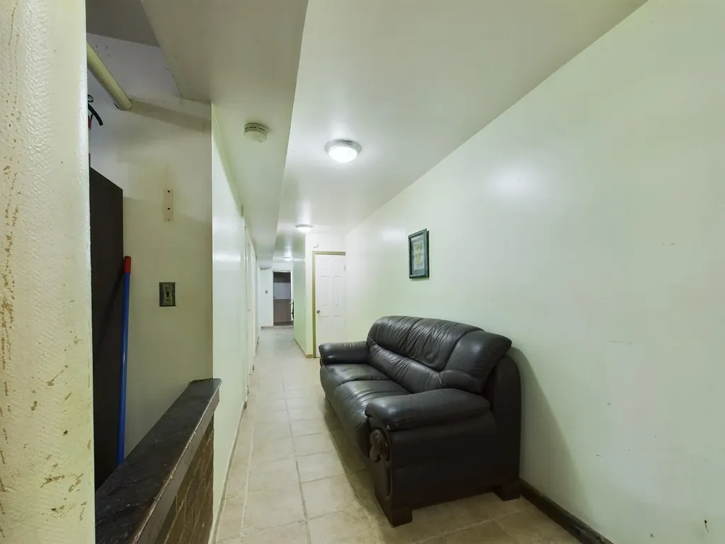 434 Warwick Street Brooklyn NY 11207