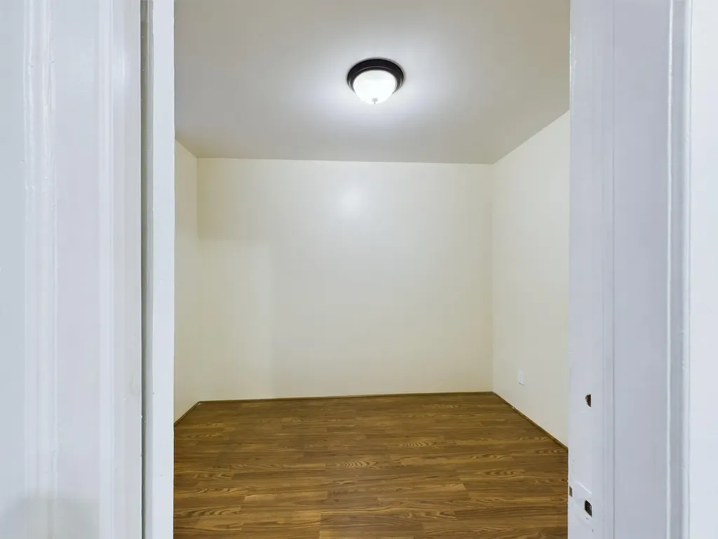 434 Warwick Street Brooklyn NY 11207