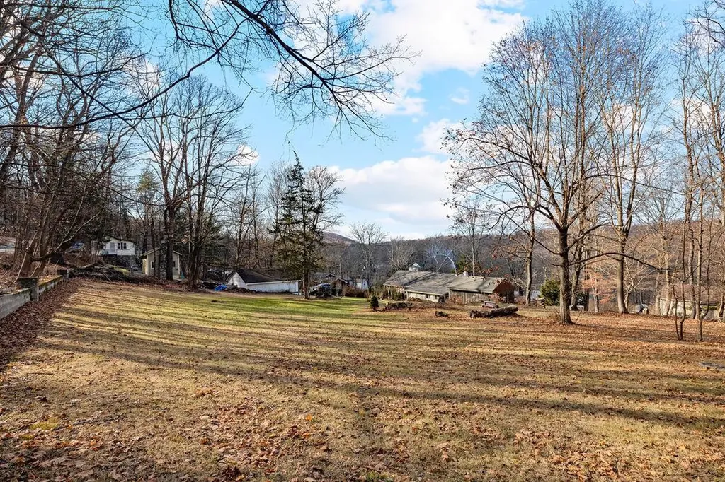 15 Grandview Trail Monroe NY 10950