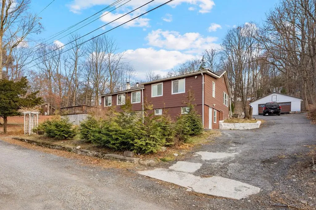 15 Grandview Trail Monroe NY 10950