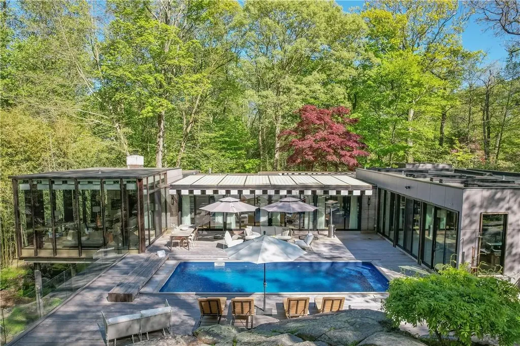 971 Fenimore Road Larchmont NY 10538