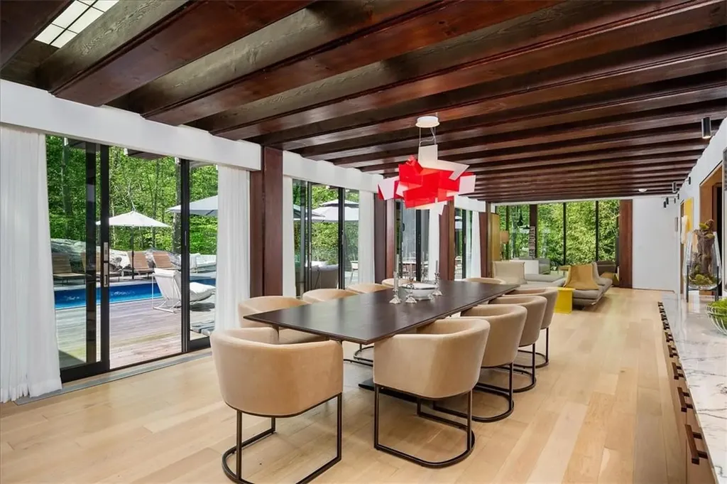 971 Fenimore Road Larchmont NY 10538