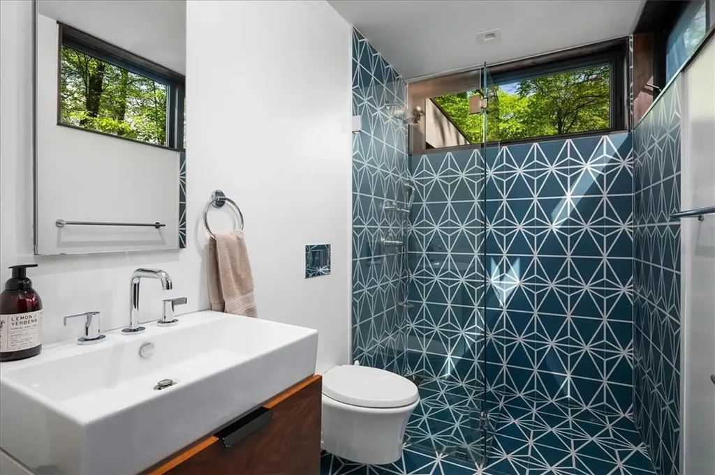 971 Fenimore Road Larchmont NY 10538