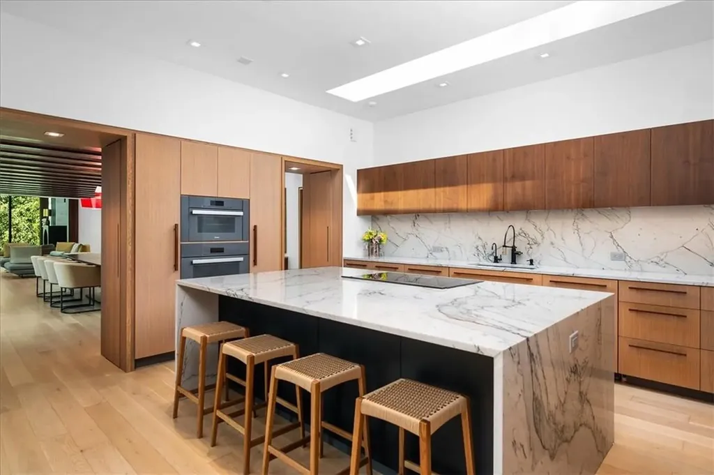 971 Fenimore Road Larchmont NY 10538