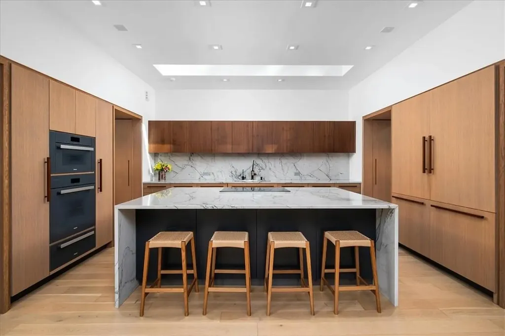 971 Fenimore Road Larchmont NY 10538