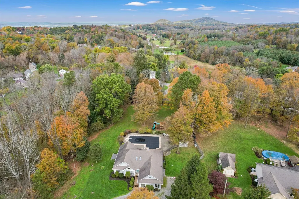87 Walling Road Warwick NY 10990