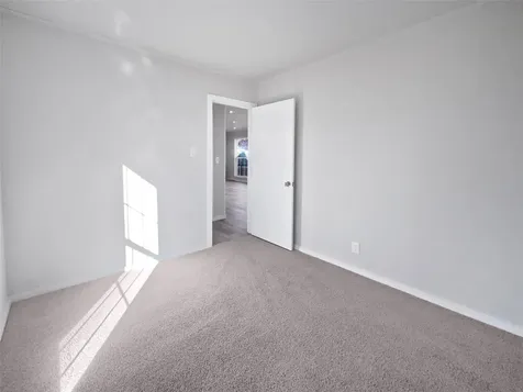 399 Auborn Brookhaven NY 11967