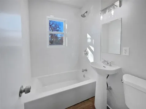 399 Auborn Brookhaven NY 11967