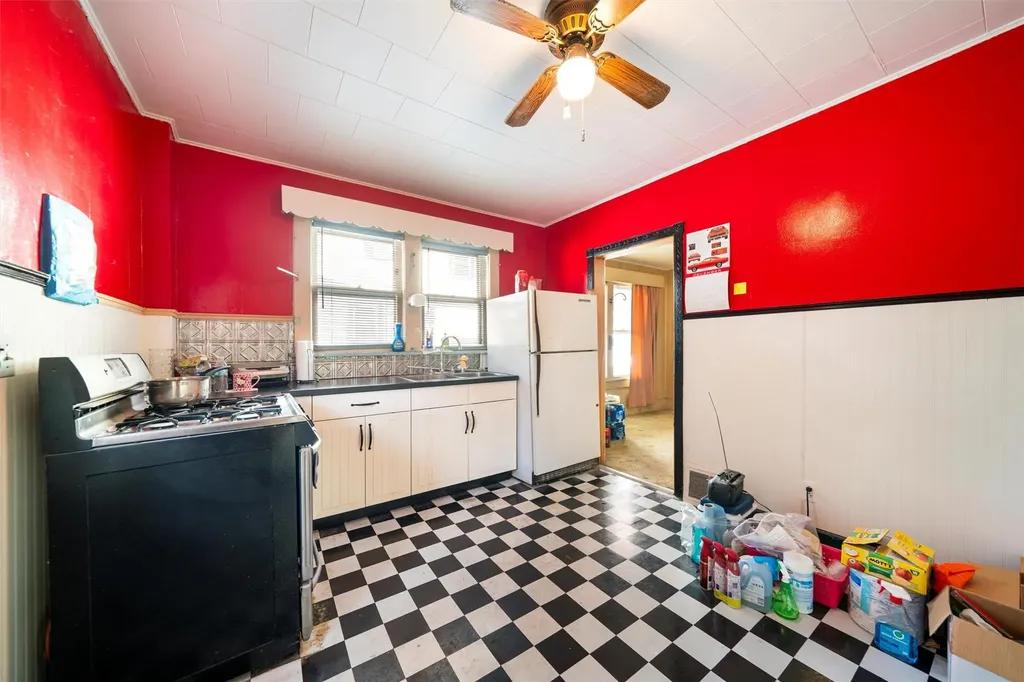 156 Commonwealth Avenue Middletown NY 10940