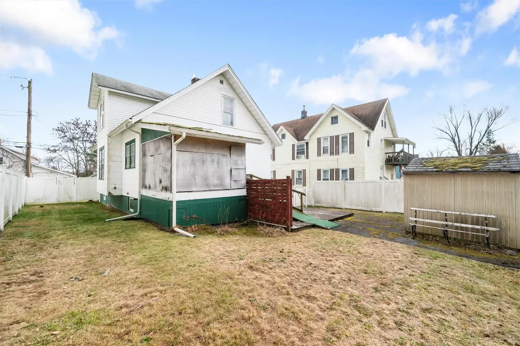 156 Commonwealth Avenue Middletown NY 10940