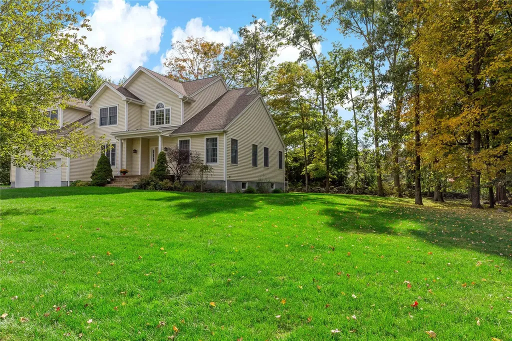 44 Loomis Drive Baldwin Place NY 10505