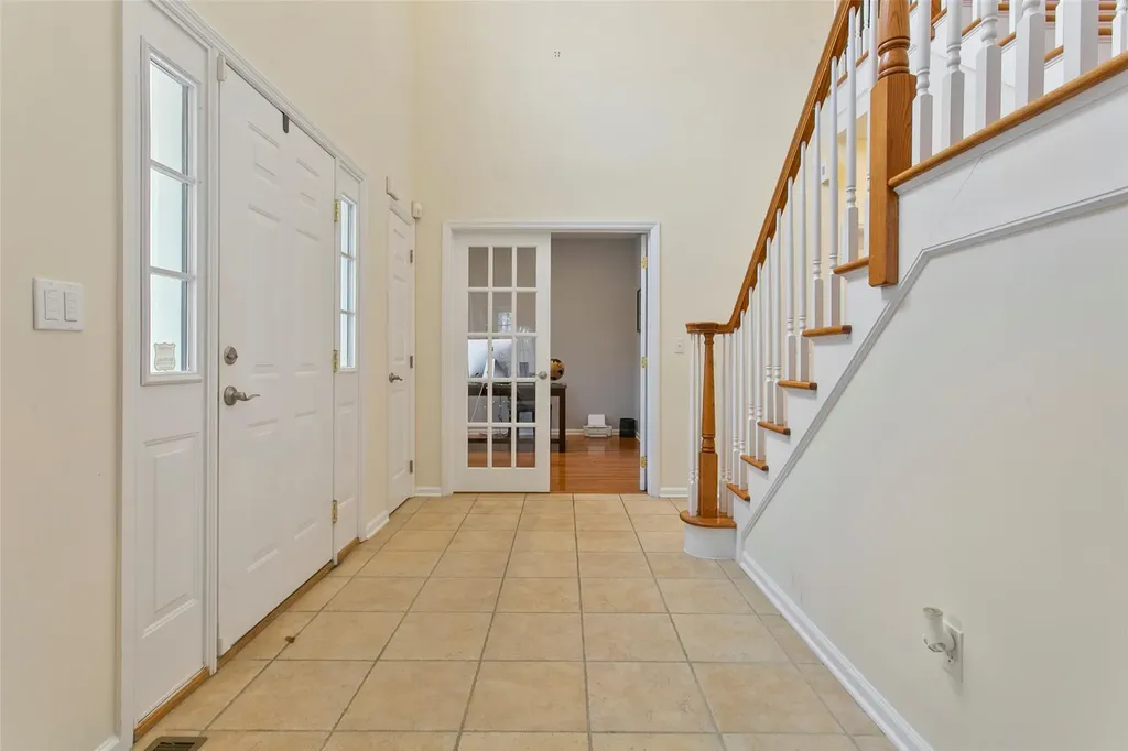 44 Loomis Drive Baldwin Place NY 10505