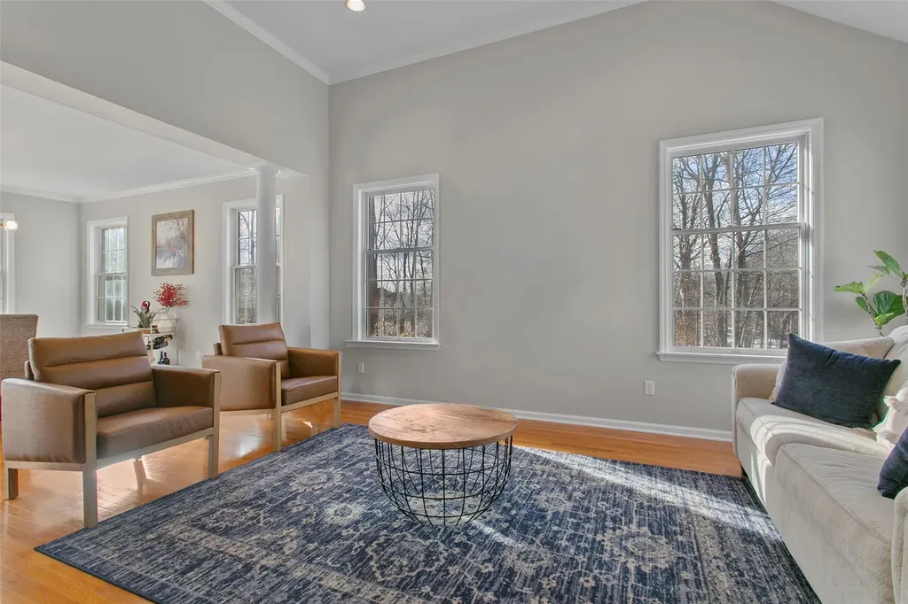 44 Loomis Drive Baldwin Place NY 10505