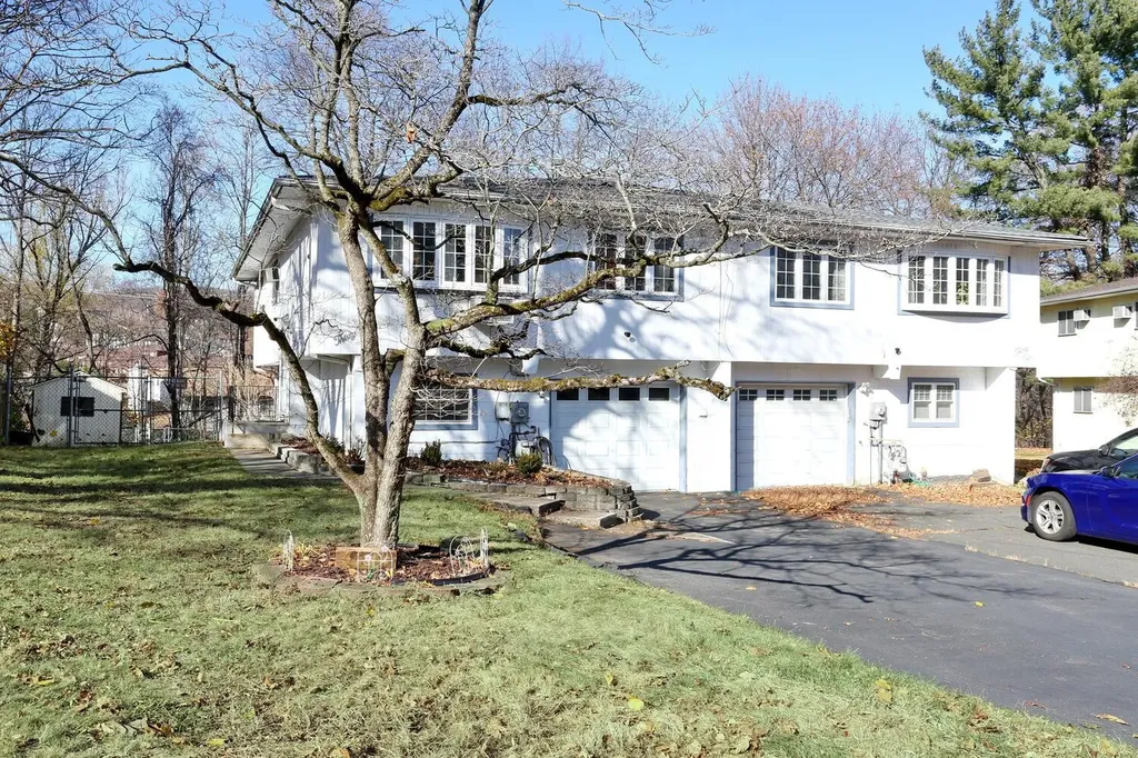 30 Phyllis Drive Pomona NY 10970