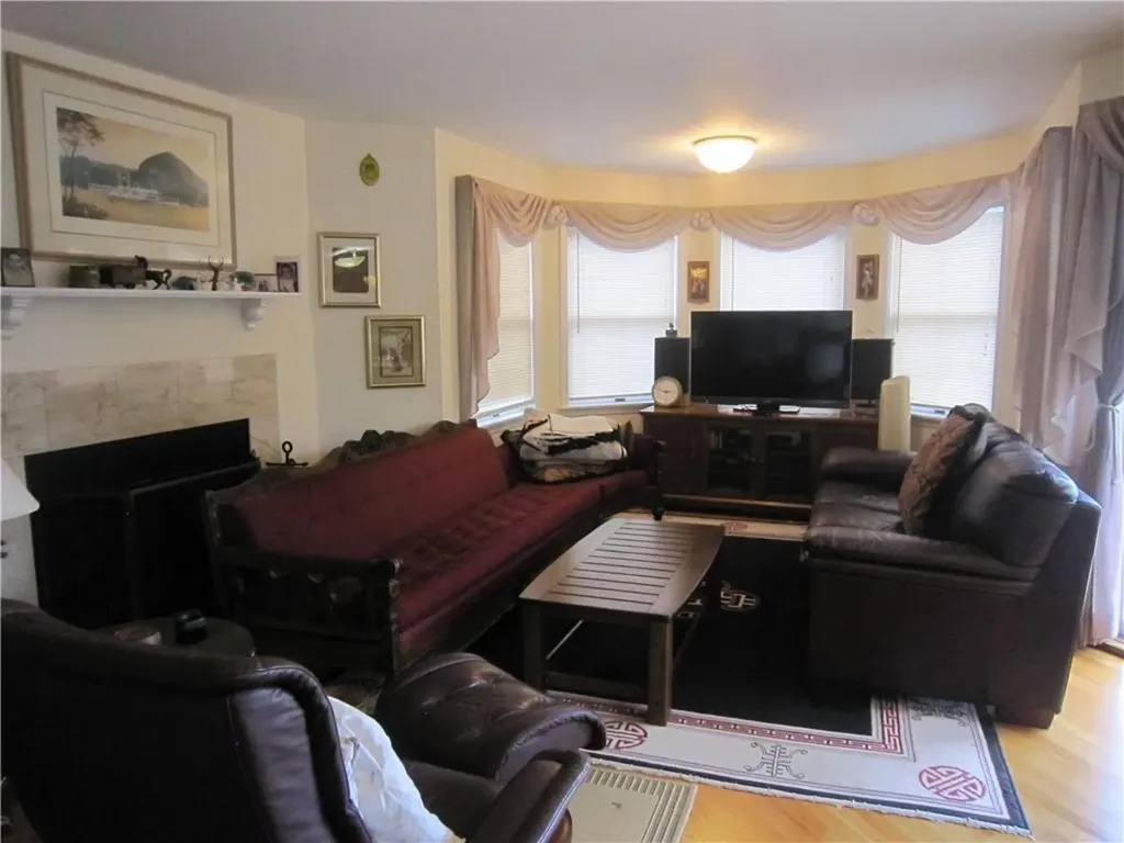 50 Waterview Terrace New Windsor NY 12553