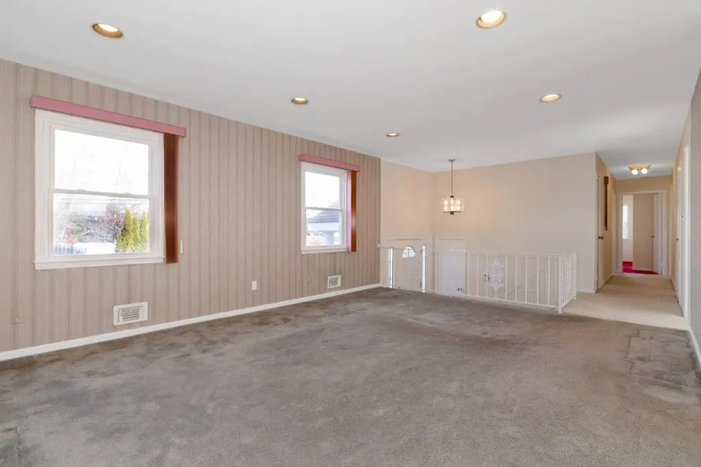 6 Lenbar Circle New City NY 10956