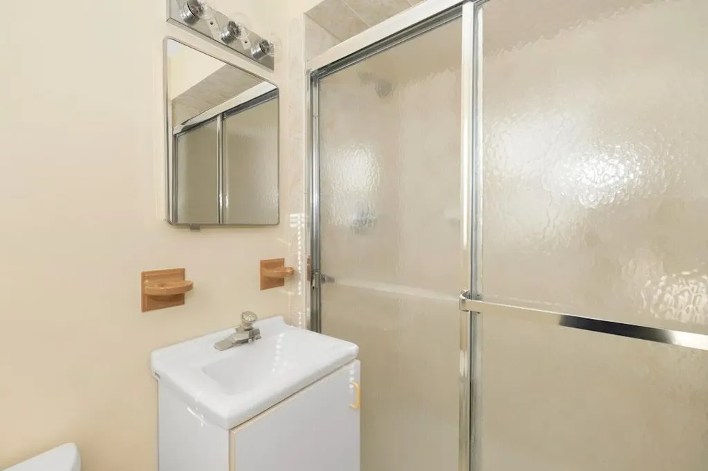 6 Lenbar Circle New City NY 10956
