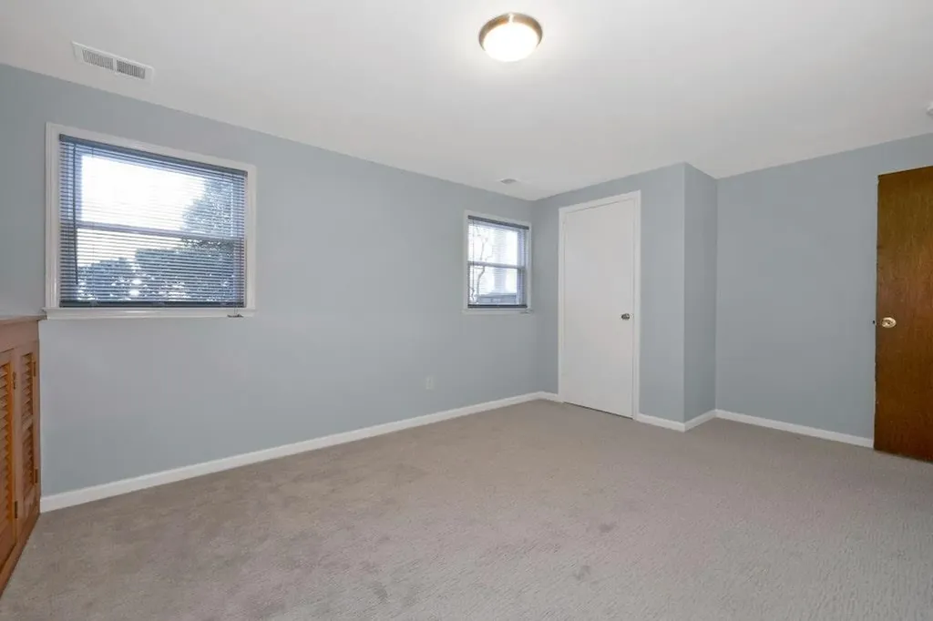 6 Lenbar Circle New City NY 10956