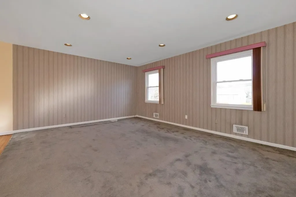 6 Lenbar Circle New City NY 10956