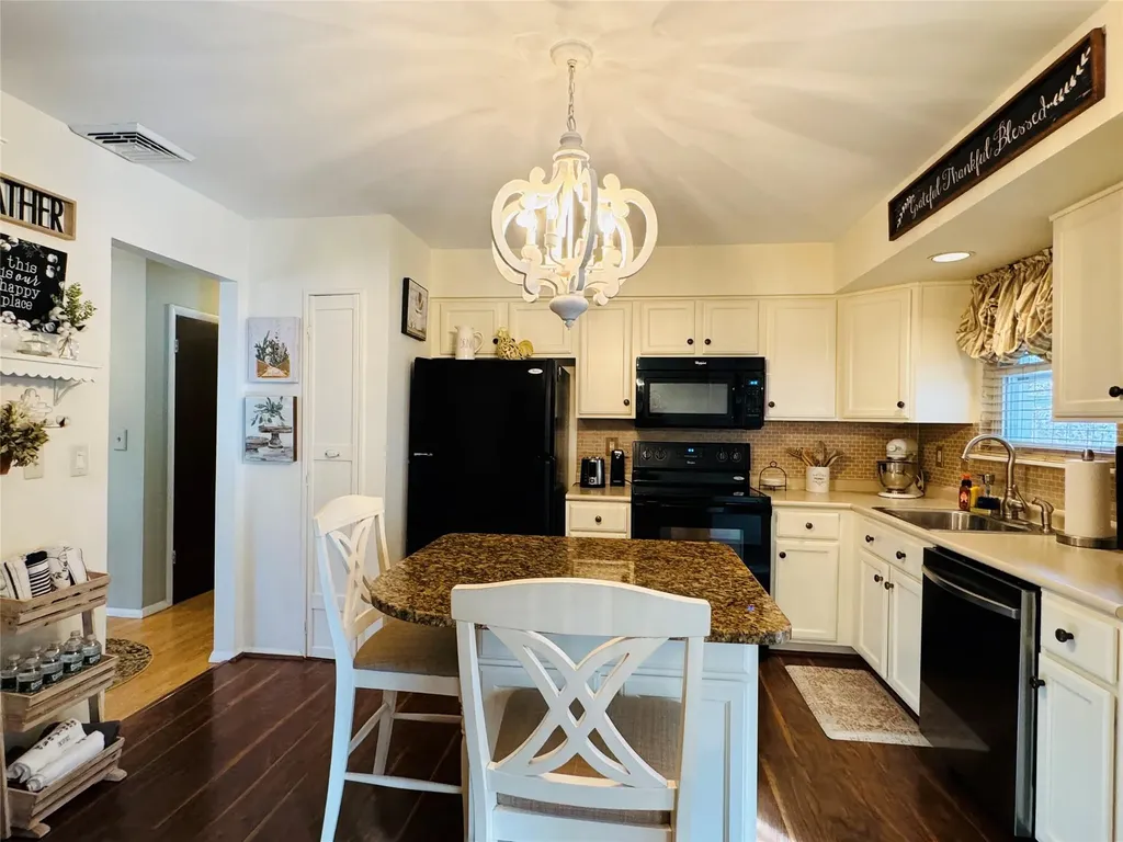 97 Rolling Meadows Road Middletown NY 10940