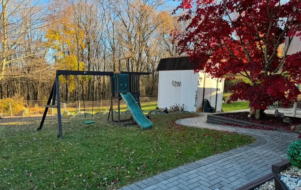 97 Rolling Meadows Road Middletown NY 10940
