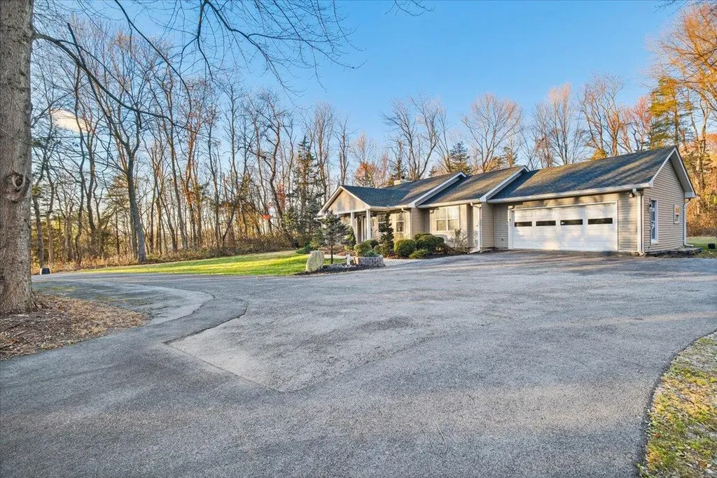 29 Meier Road Poughkeepsie NY 12603