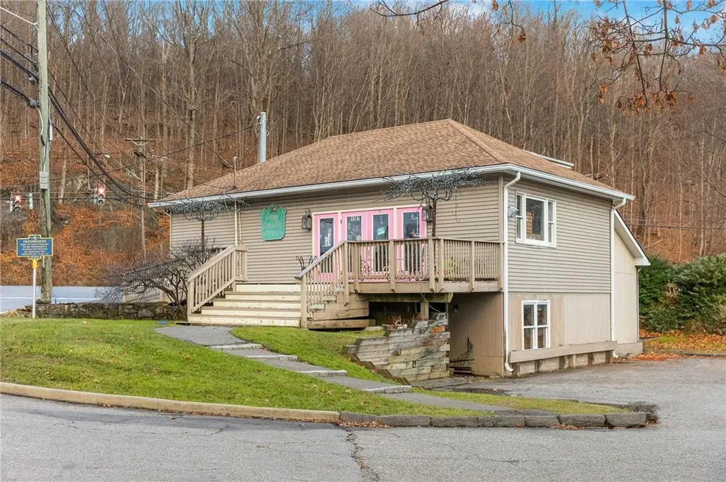 1287 Route 311 Patterson NY 12563