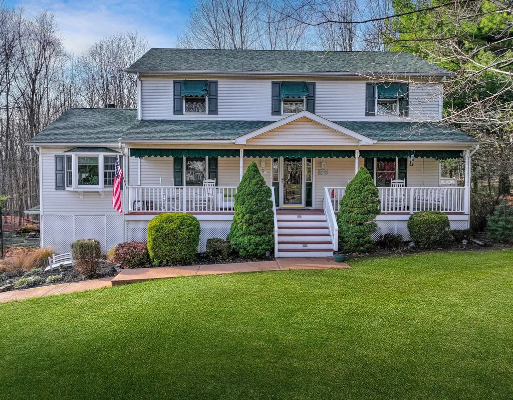 27 Edward Place Monroe NY 10950