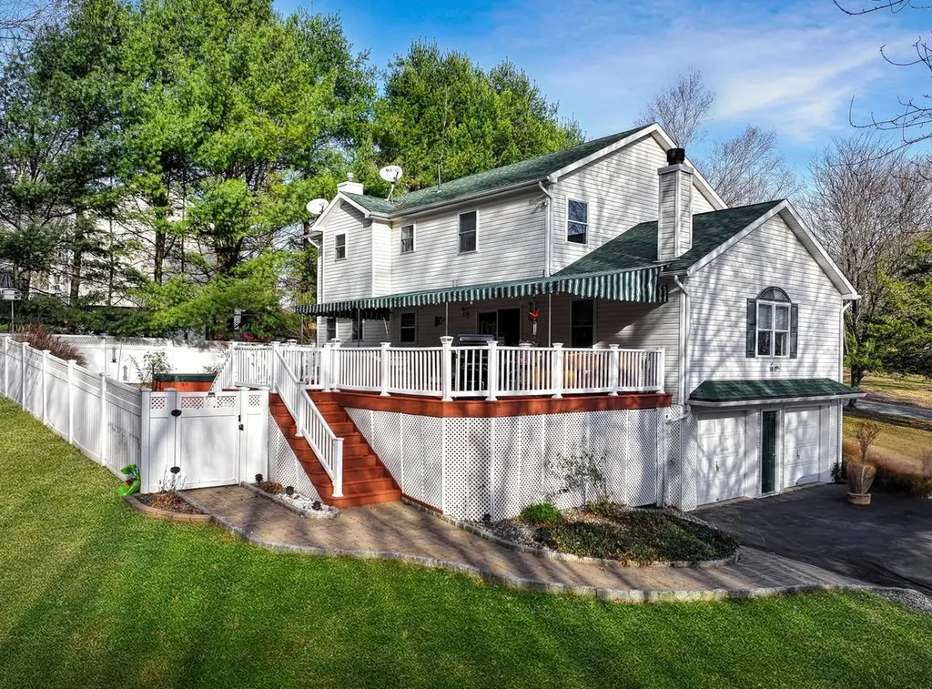 27 Edward Place Monroe NY 10950