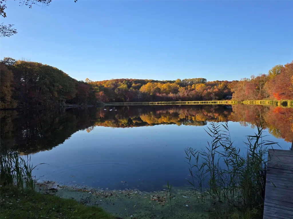586 Wood Road Mahopac NY 10541