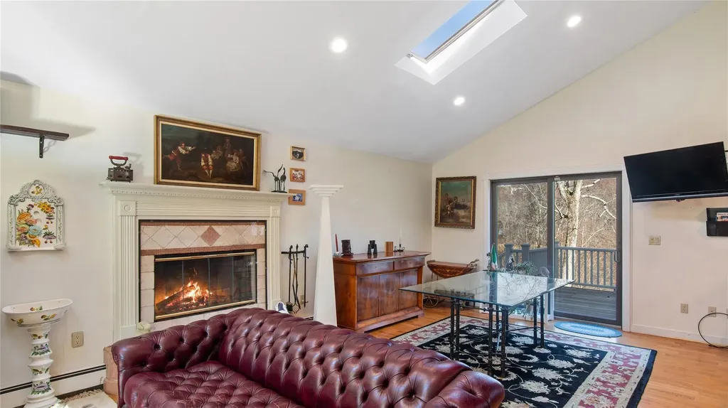 586 Wood Road Mahopac NY 10541