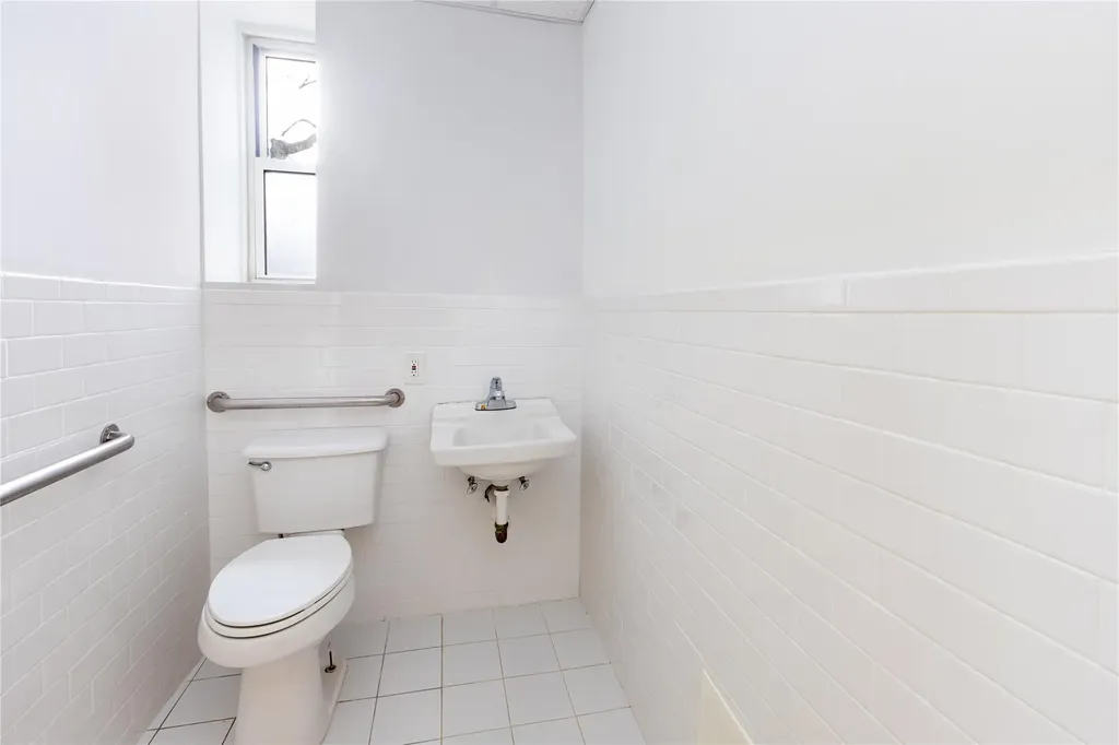 5601 Riverdale Avenue Bronx NY 10471