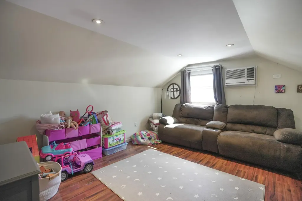 921 Lyman Avenue Peekskill NY 10566