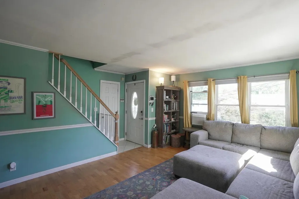 921 Lyman Avenue Peekskill NY 10566