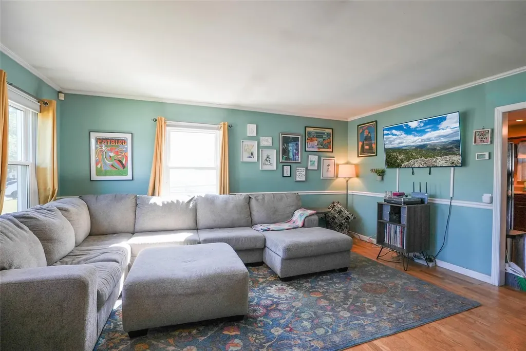921 Lyman Avenue Peekskill NY 10566