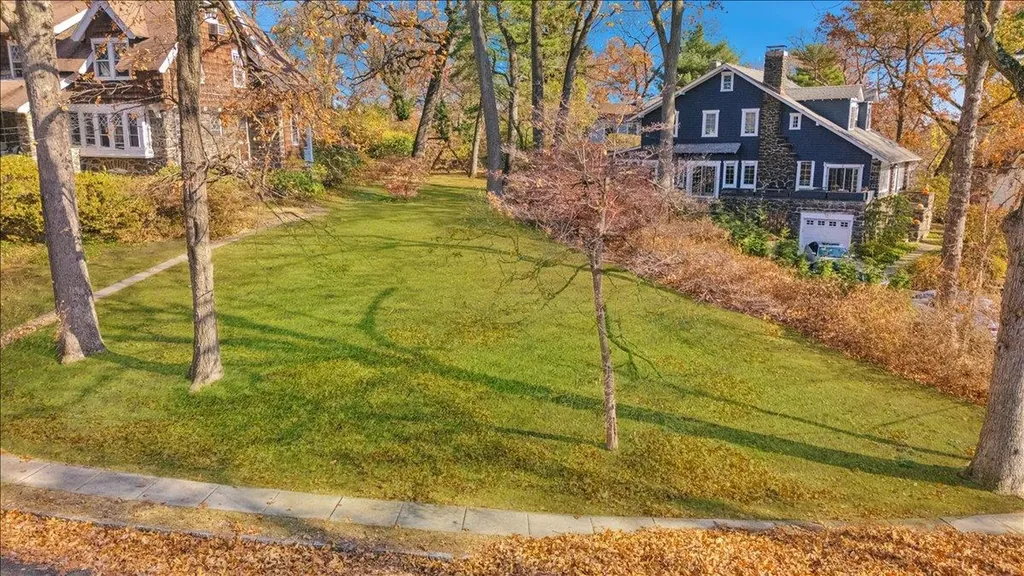 31 Seton Road Larchmont NY 10538