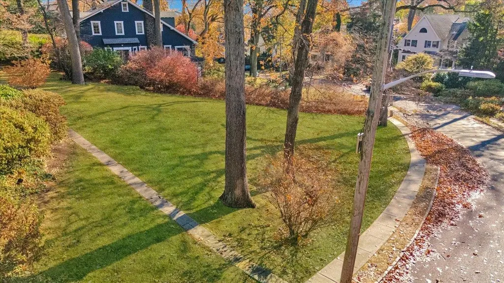 31 Seton Road Larchmont NY 10538