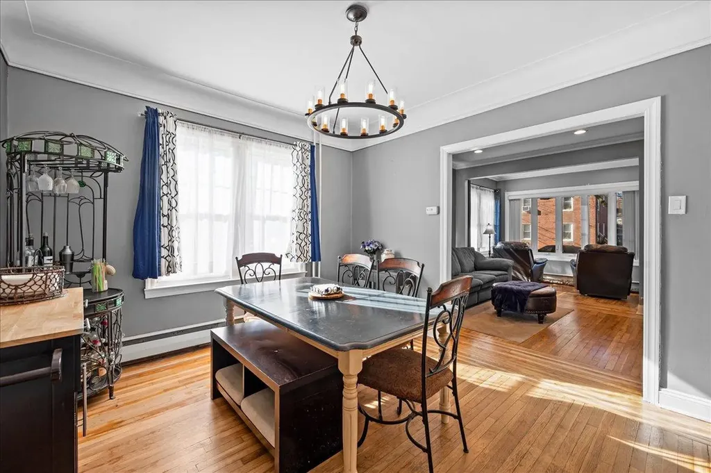 1076/1074 Rhinelander Avenue Bronx NY 10461