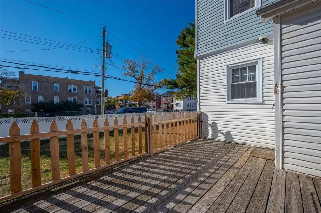 1076/1074 Rhinelander Avenue Bronx NY 10461