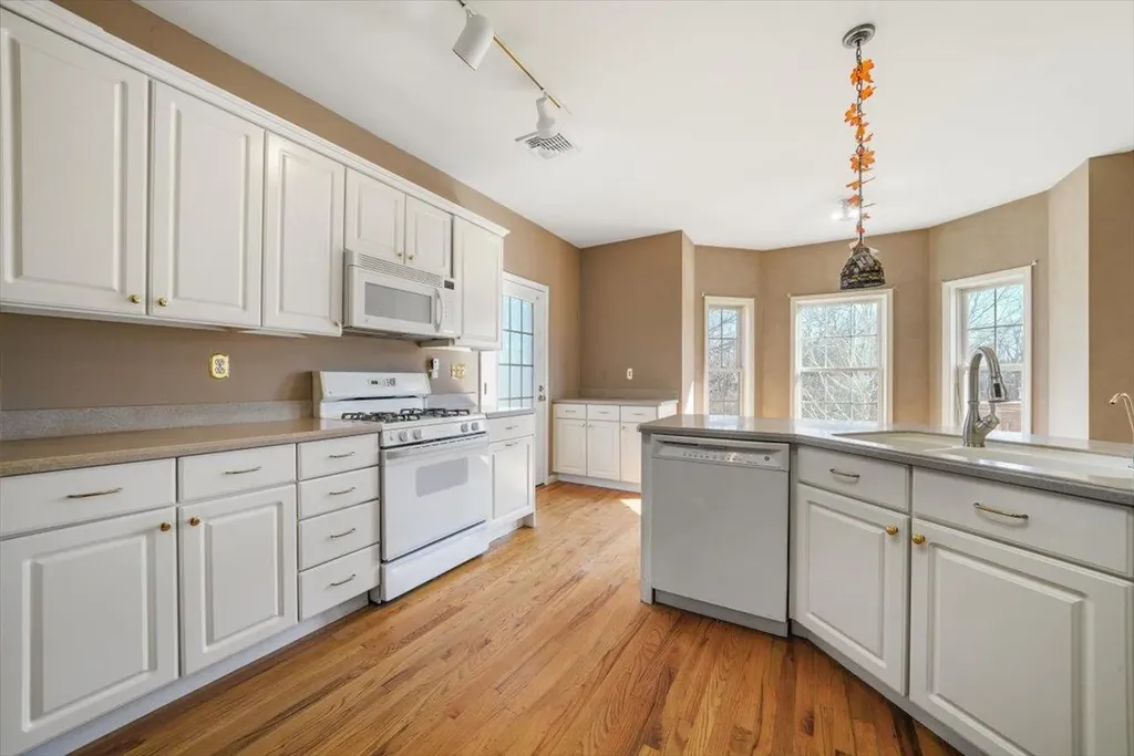 24 Bristol Drive Middletown NY 10941
