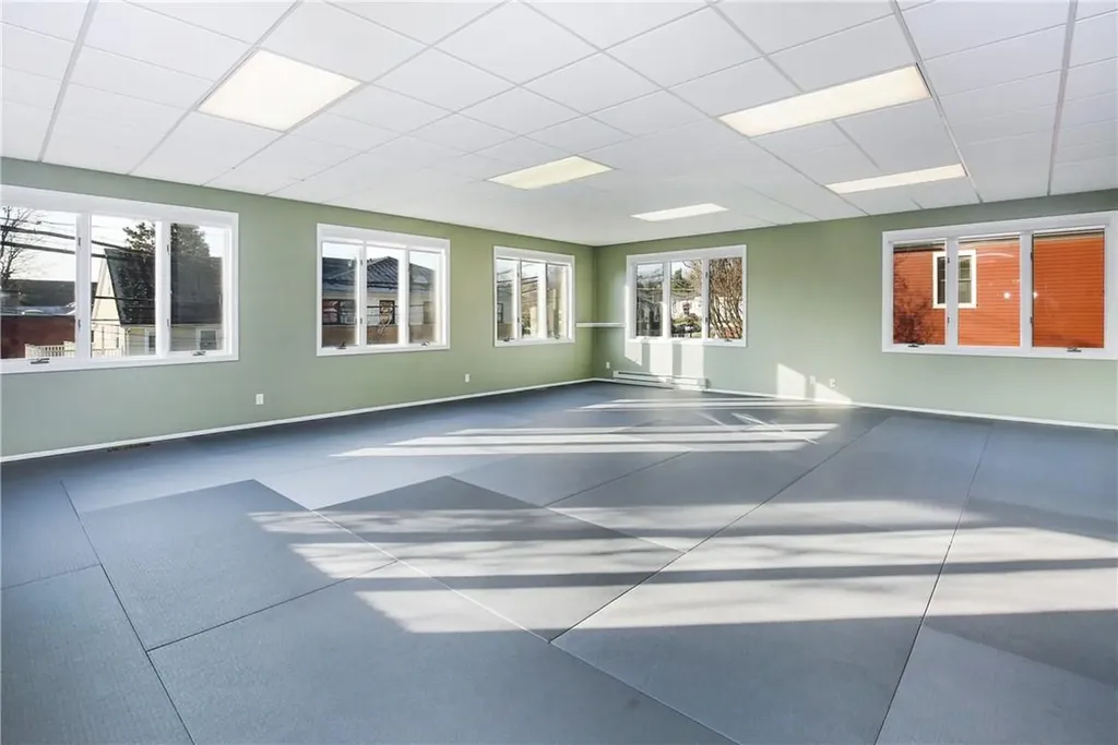 6 Maple Avenue Armonk NY 10504