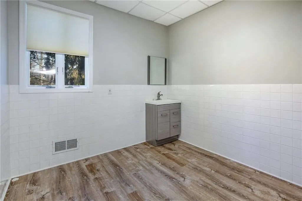 6 Maple Avenue Armonk NY 10504
