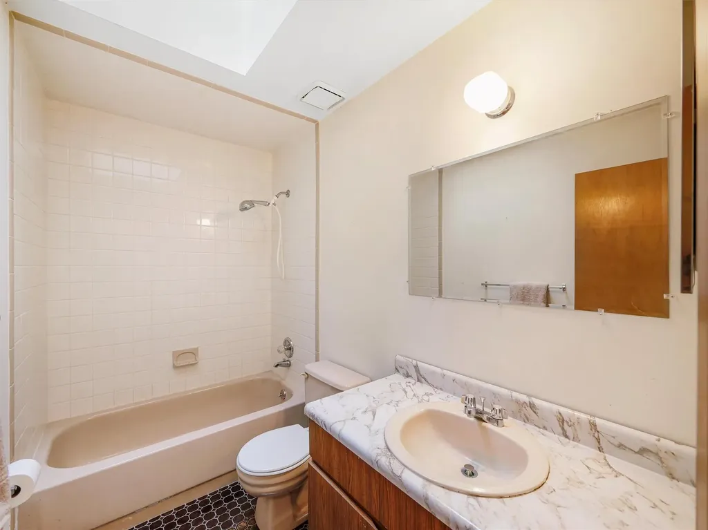4 Saymor Drive Bardonia NY 10954