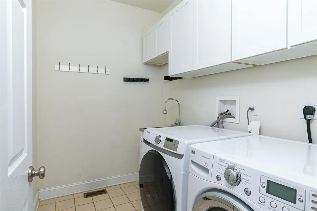 87 Keith Drive Poughkeepsie NY 12603