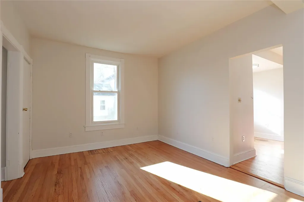 33 Linderman Avenue Kingston NY 12401