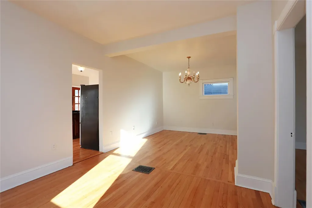 33 Linderman Avenue Kingston NY 12401